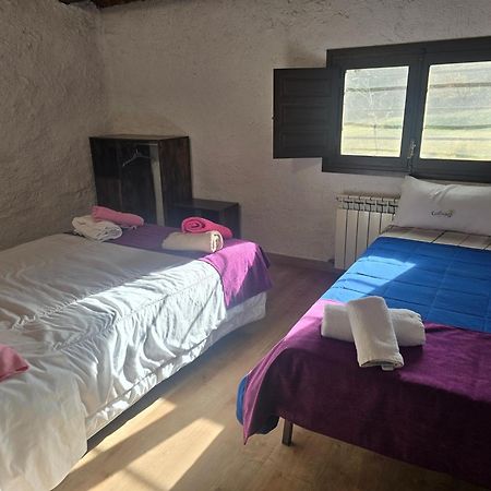 Complex Rural Can Caubet Berga Ngoại thất bức ảnh