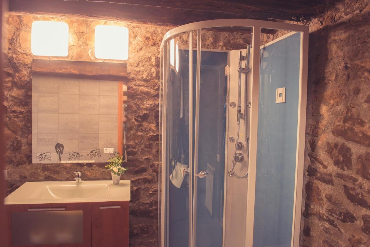 Complex Rural Can Caubet Berga Ngoại thất bức ảnh