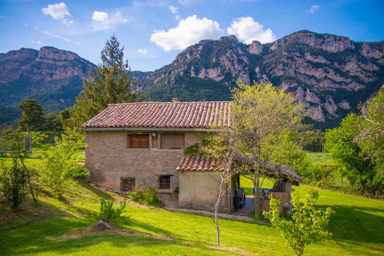 Complex Rural Can Caubet Berga Ngoại thất bức ảnh